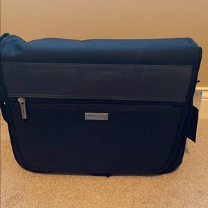 Kenneth Cole Dark Gray and Black Messenger Bag